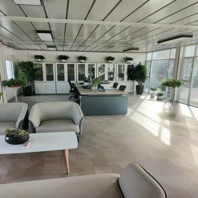 Modern White or Customized Color Prefabricated Casas for Office Apartment Living Homes